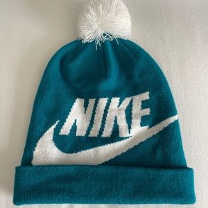 Nike Pom Beanie